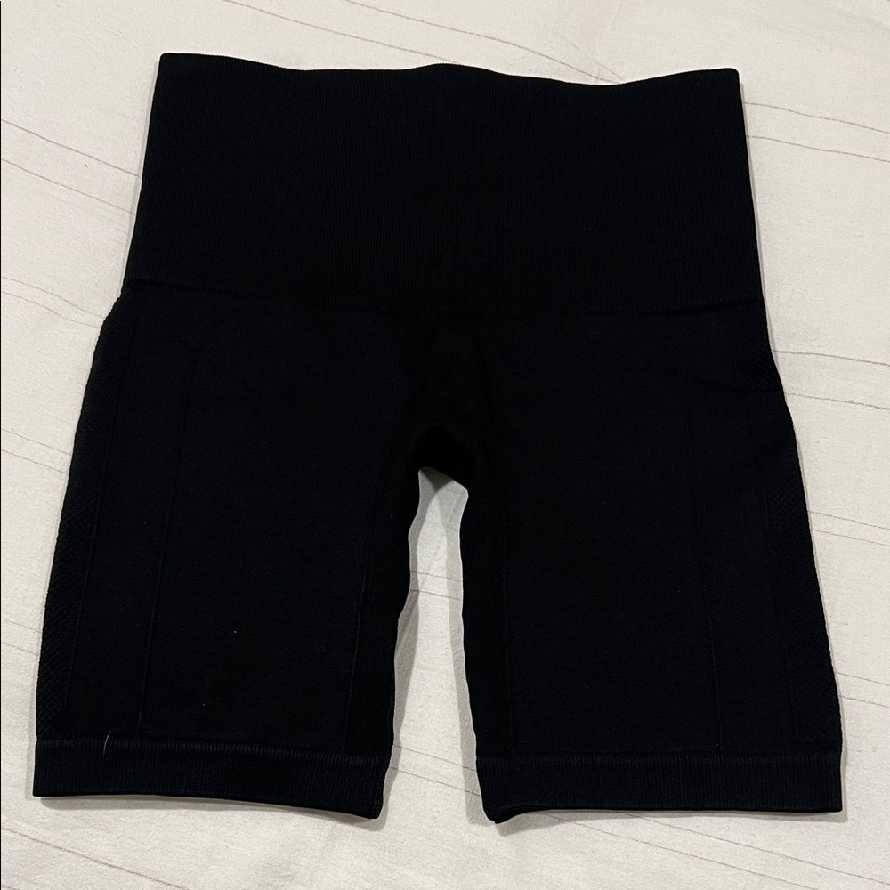 Homma Bike Workout Black Shorts Nylon Spandex Size Small NWOT